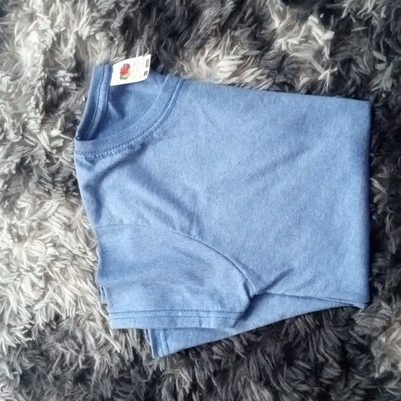 NWT Girls Valueweight Tshirt - Picture 4 of 4